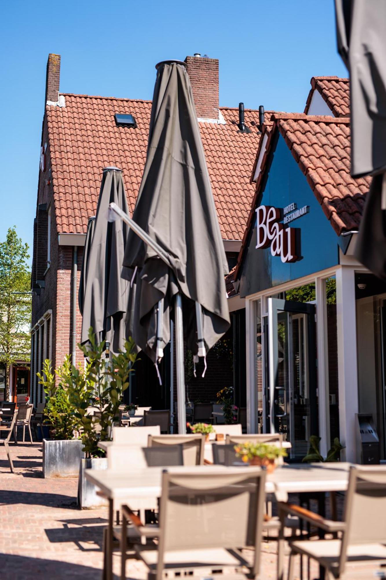 Hotel Beau Bergeijk Bagian luar foto