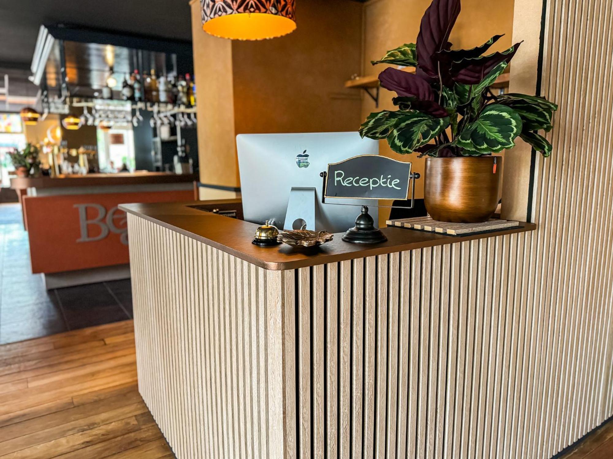 Hotel Beau Bergeijk Bagian luar foto